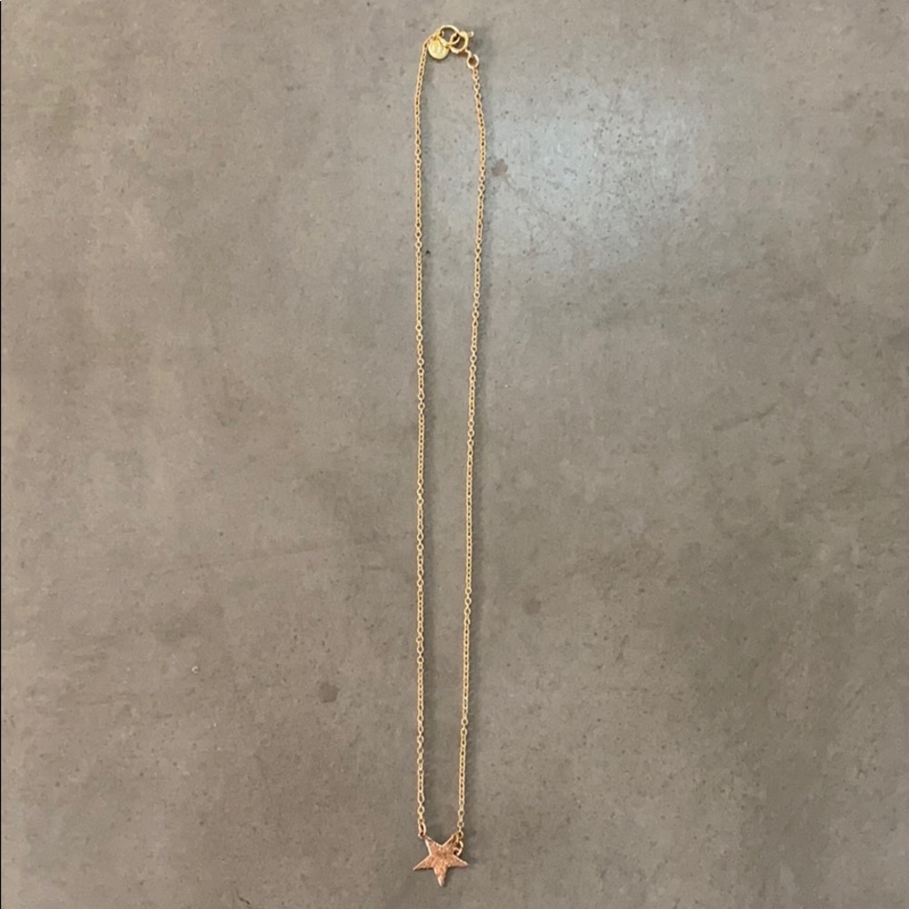 Rose gold star charm necklace